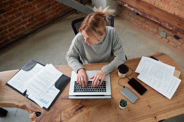 3 Critical Mistakes in Expense Tracking for Micro-Entrepreneurs (And Simple Ways to Fix Them)