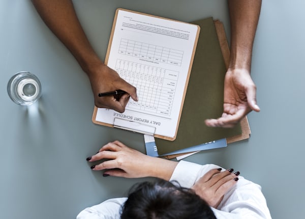 How to Choose the Right Legal Status for Your Business in France: 5 Key Factors
